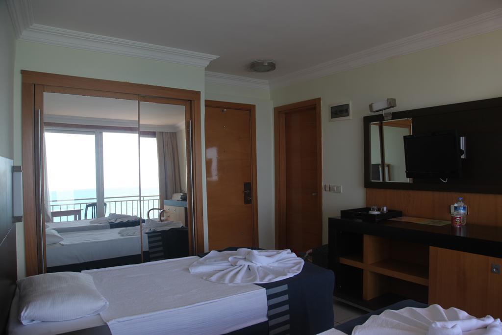 Yali Hotel Side Zimmer foto